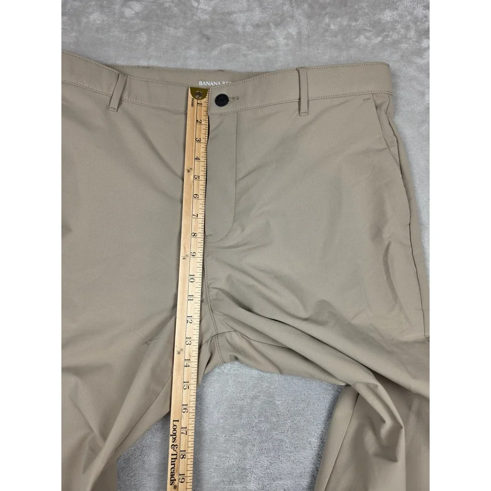 Banana Republic Pants Mens 38x34 Khaki Polyester Performance Chino *Read